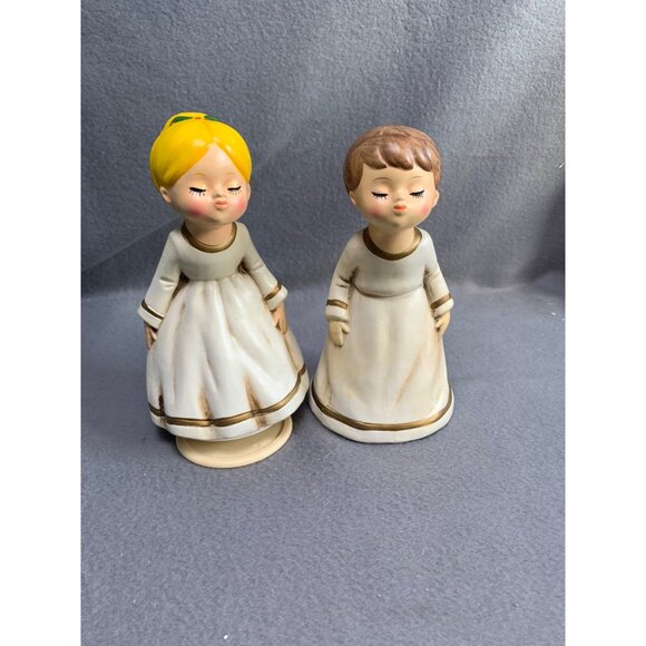 Vintage 1970s Pair of Paper Mache Kissing Angel Figurines - Picture 5 of 10